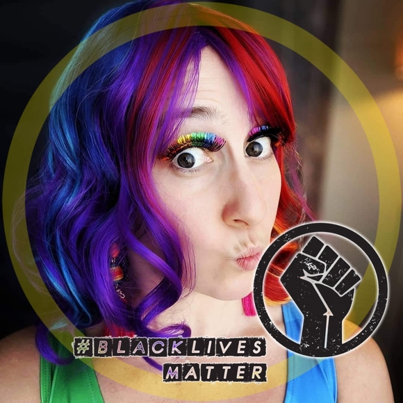 Meet your Posher, Sarah - Picture 1 of 1